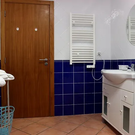 Bed and breakfast Tir Na Nog 4*